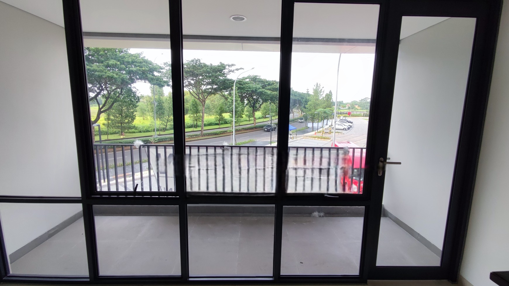 Hot Rent. Ruko bagus the Loop BSD, depan jl raya.. 