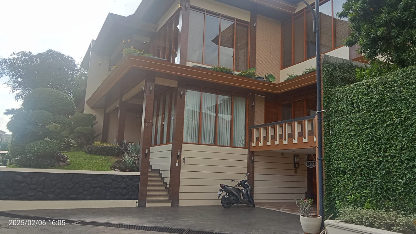 RUMAH DISEWA JALAN MARGASATWA JAKARTA SELATAN