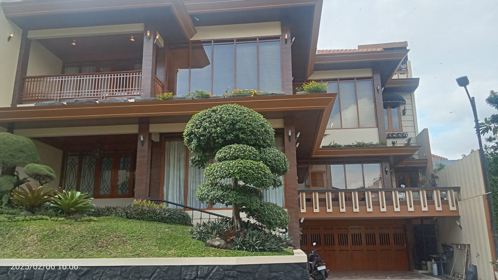RUMAH DISEWA JALAN MARGASATWA JAKARTA SELATAN