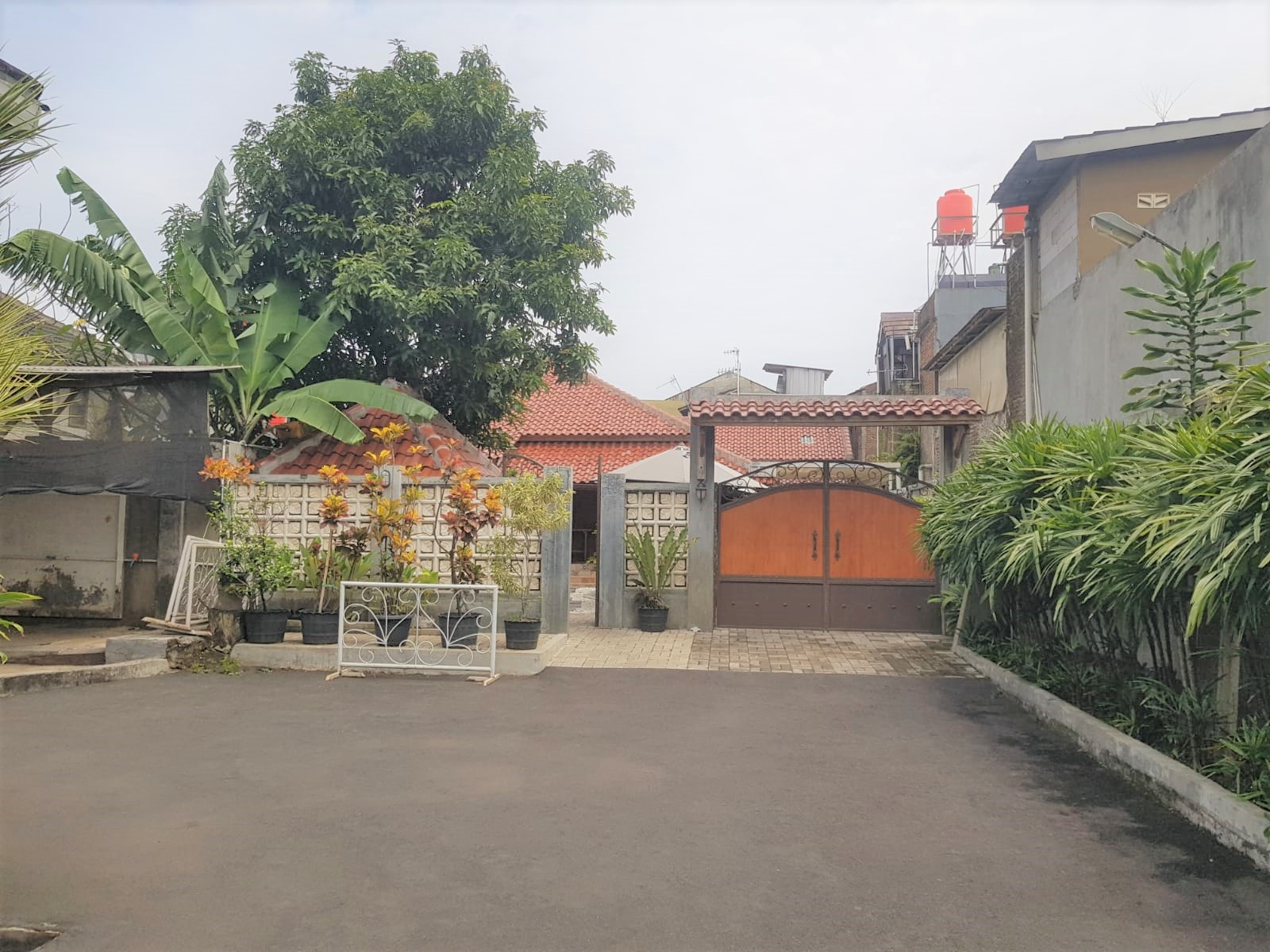 Gedung Serbaguna dan Rumah Singgah di Margacinta Bandung