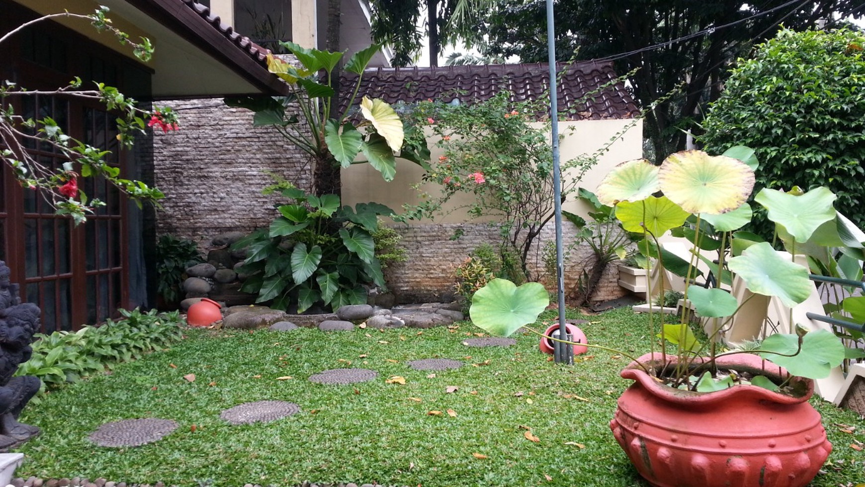 Rumah Bagus Di Perum Bumi Karang Tengah Lebak Bulus