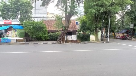 Rumah Pinggir Jalan Di Bendungan Hilir, Jakarta Pusat