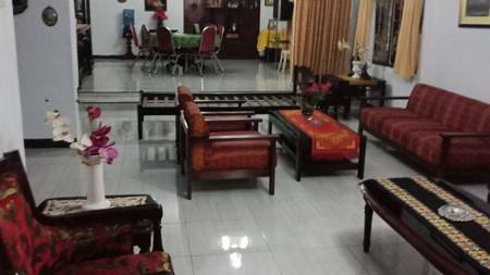 Rumah Pinggir Jalan Di Bendungan Hilir, Jakarta Pusat