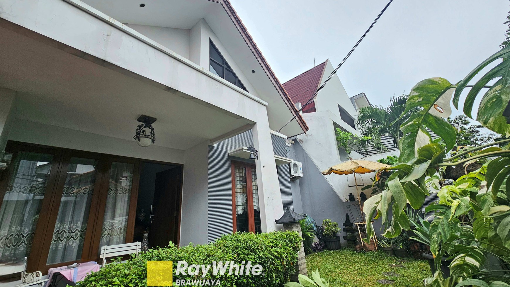 Rumah di Komp Lebak Bulus Indah, Lebak Bulus, layak huni, dekat MRT