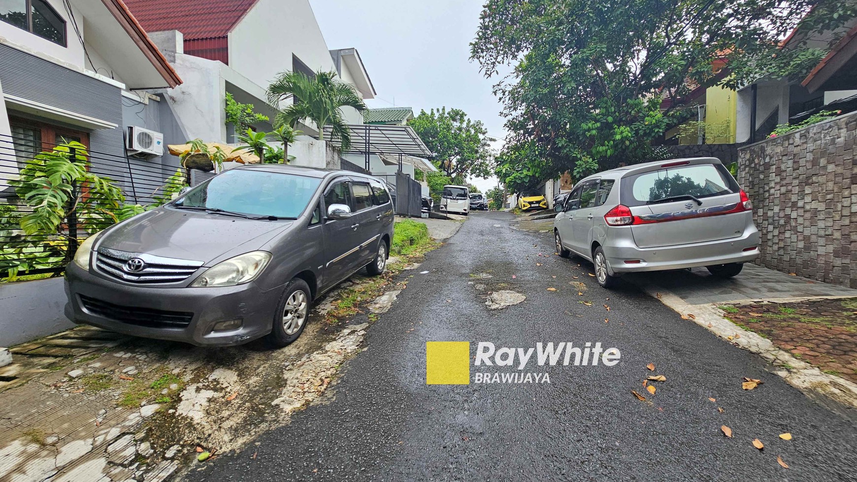 Rumah di Komp Lebak Bulus Indah, Lebak Bulus, layak huni, dekat MRT