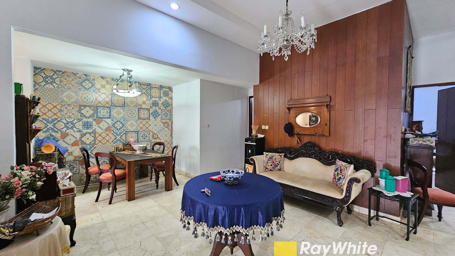 Rumah di Komp Lebak Bulus Indah, Lebak Bulus, layak huni, dekat MRT