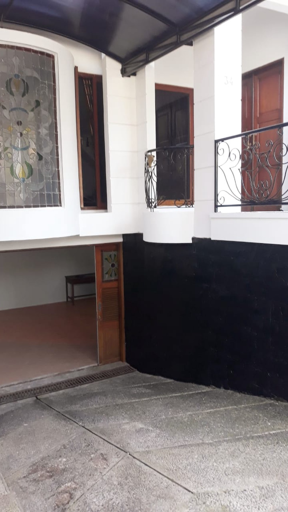 Rumah Asri, Nyaman Lokasi Strategis Di Pondok Indah