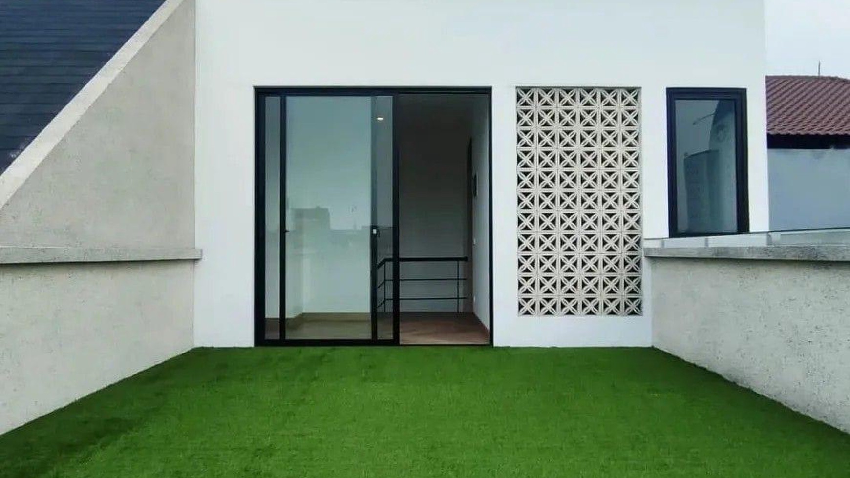Rumah Bagus, Luxury dengan Private Swimming Pool di Pondok Indah