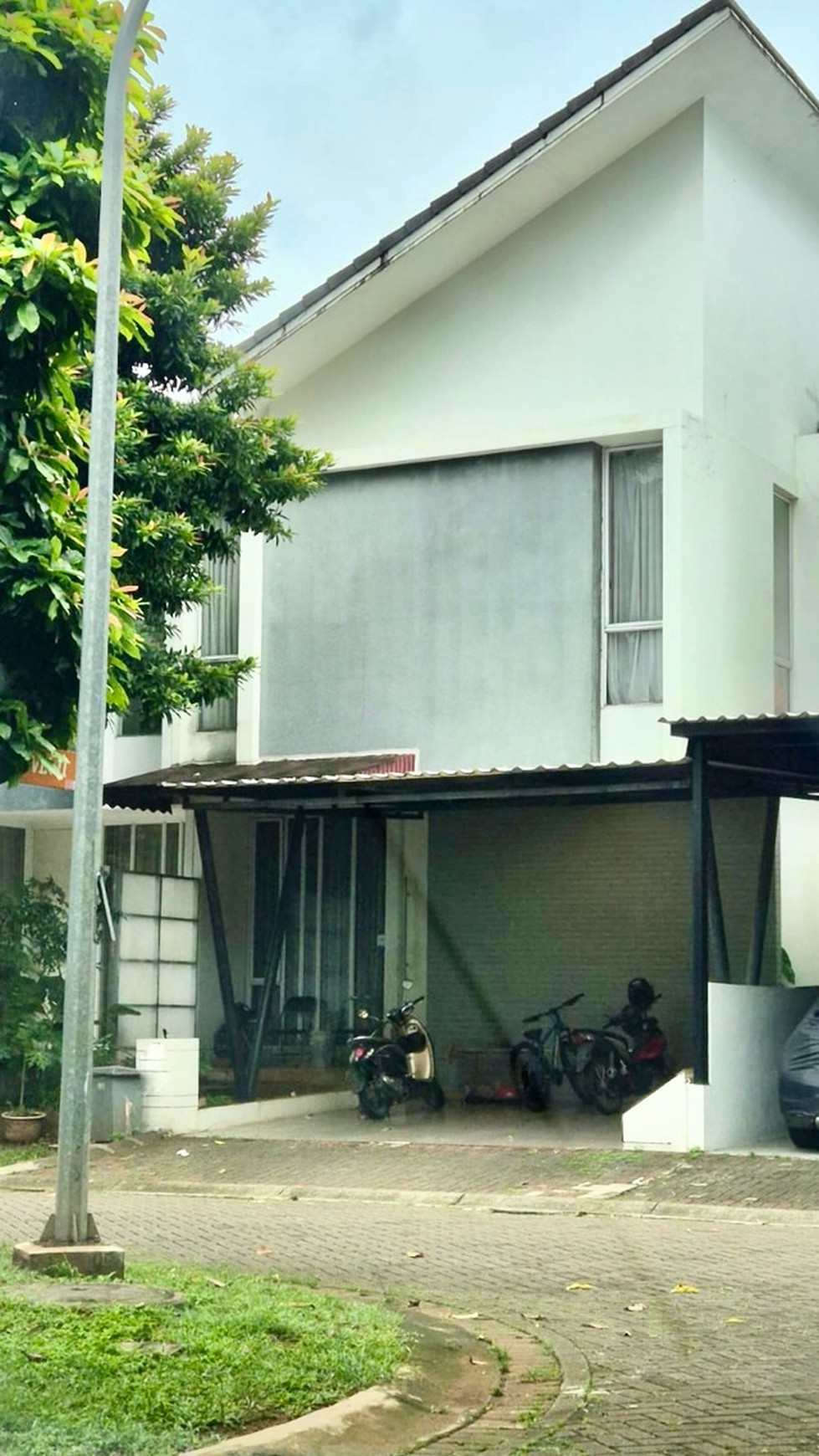 Rumah Minimalis Bagus Dalam Cluster Di Bintaro