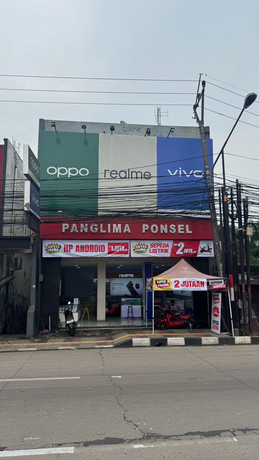 Ruko 2,5 Lantai di Area Strategis Mainroad Raya Dangdeur