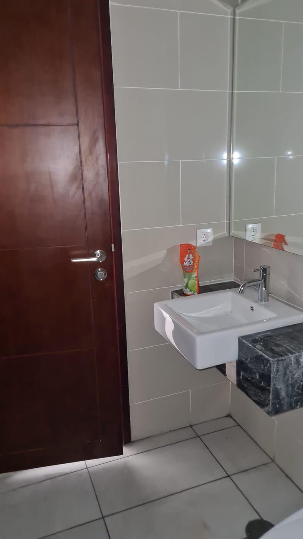 Di jual Apartement di Jl Permata Hijau Suites Grogol Utara Kebayoran Lama Jakarta Selatan