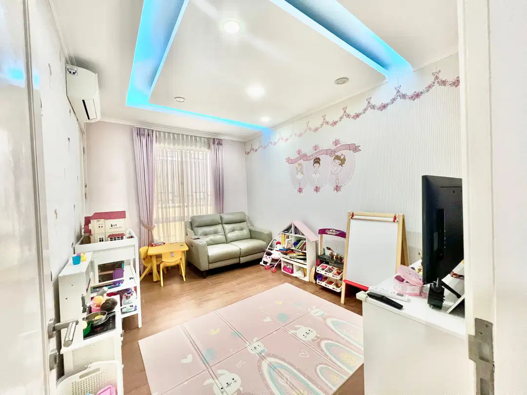 Flash Sale. Rumah bagus Sutera Leora, Alam Sutera
