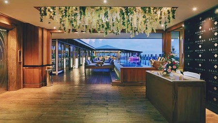 Boutique Hotel, Premium,  strategis, dekat Potato head,  di Seminyak, Bali