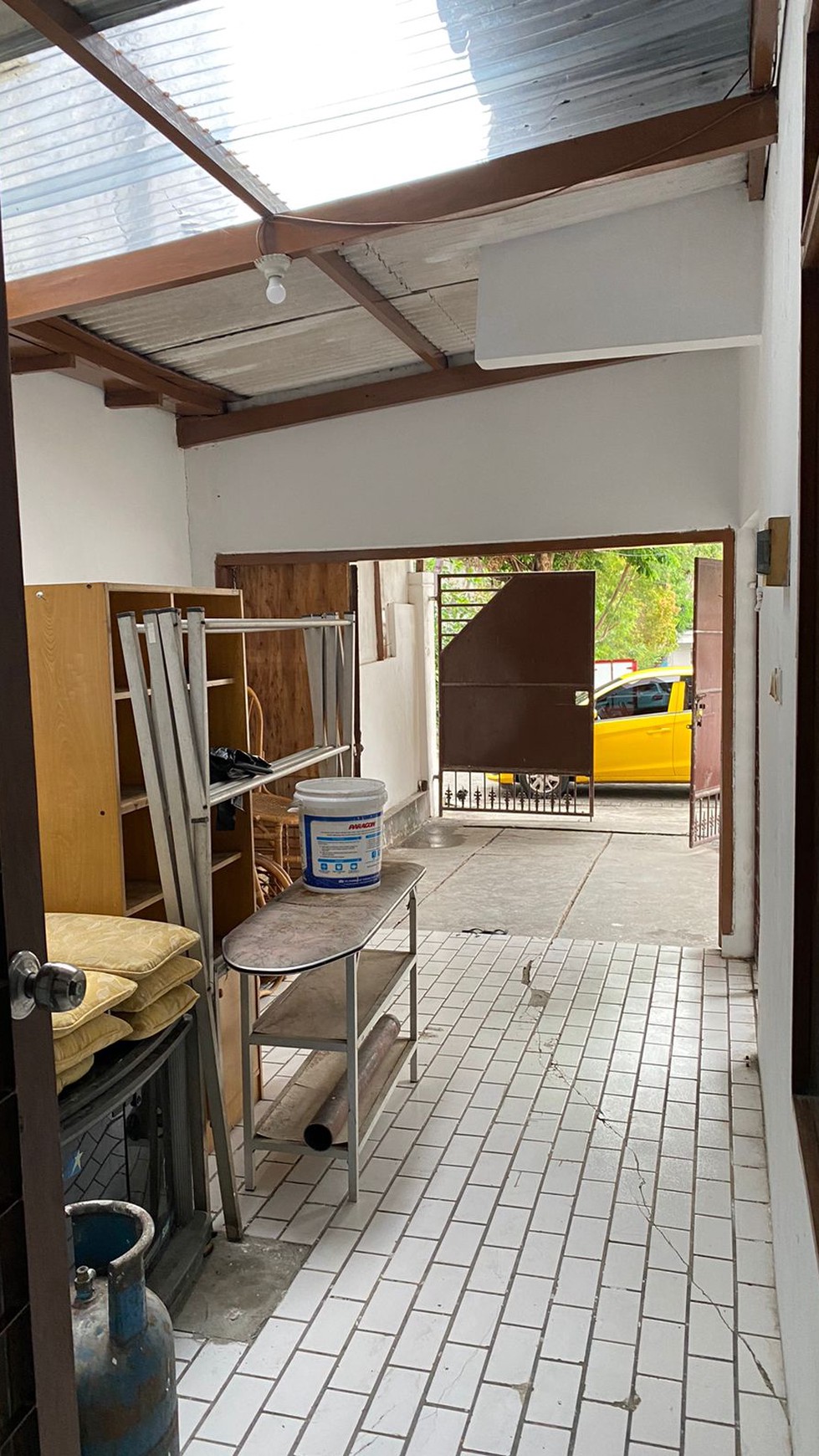 Rumah Hitung Tanah Area Cipete