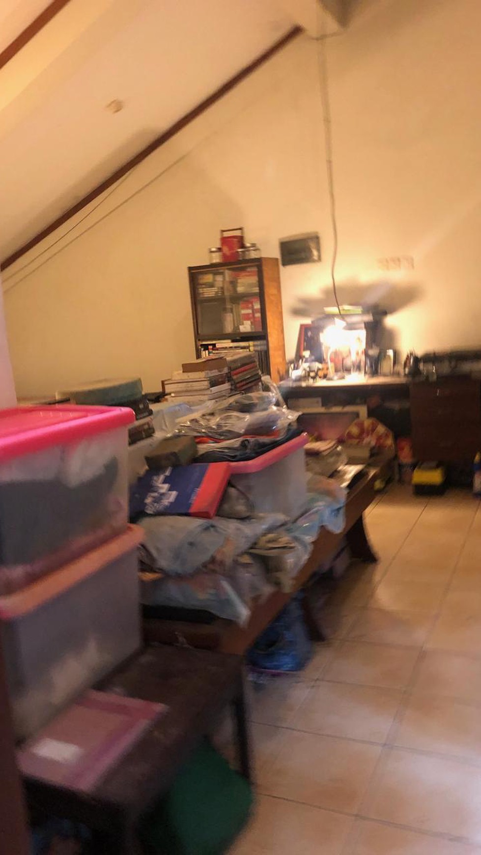 Rumah 2 lantai, Asri dalam Sektor Bintaro Jaya.