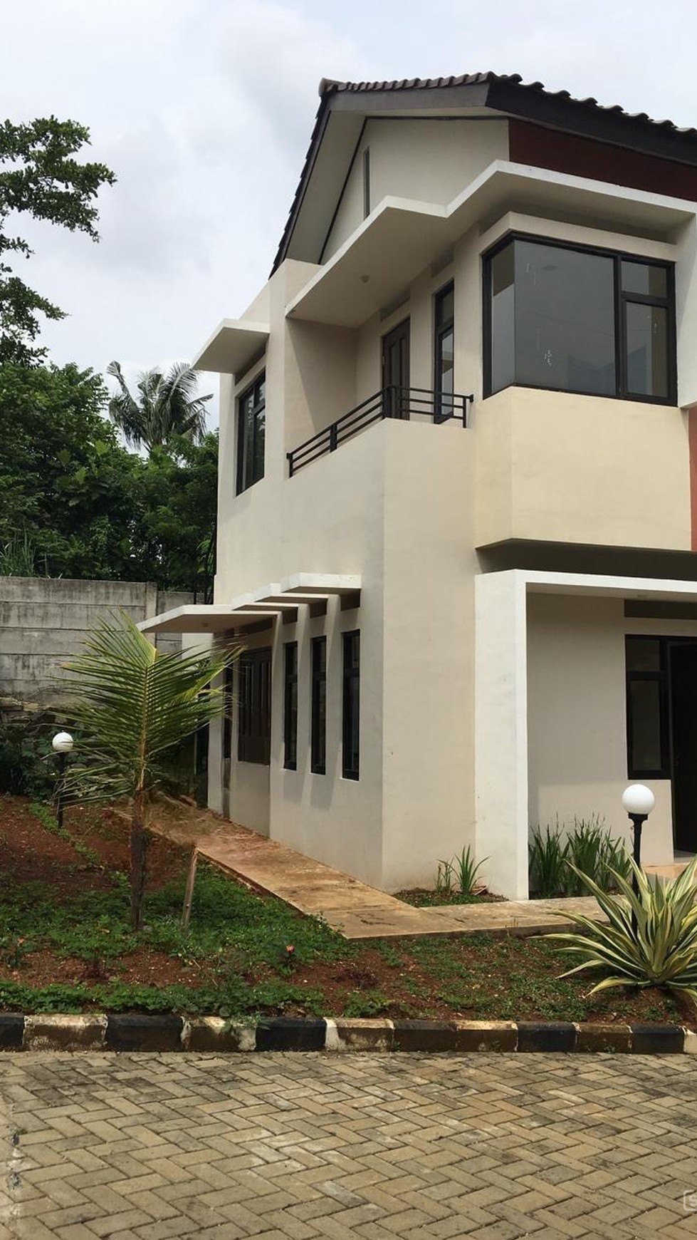 Lebak bulus cirendeu kirai dalam cluster fasum swimpool