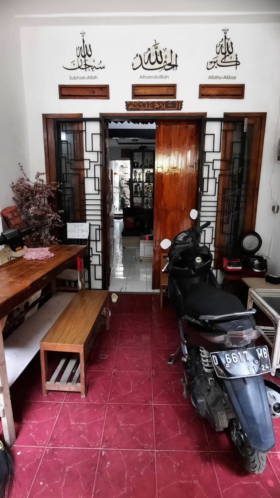 Rumah Semi Furnished di Babakan Tarogong, Bandung