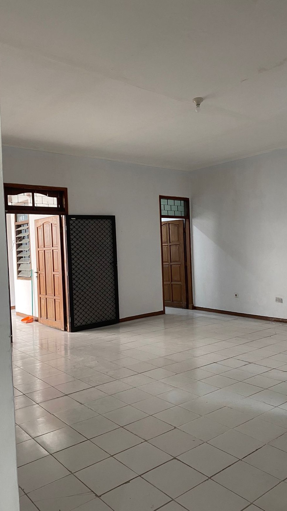 Rumah Full Furnished Area Nyaman Darmo Permai Selatan