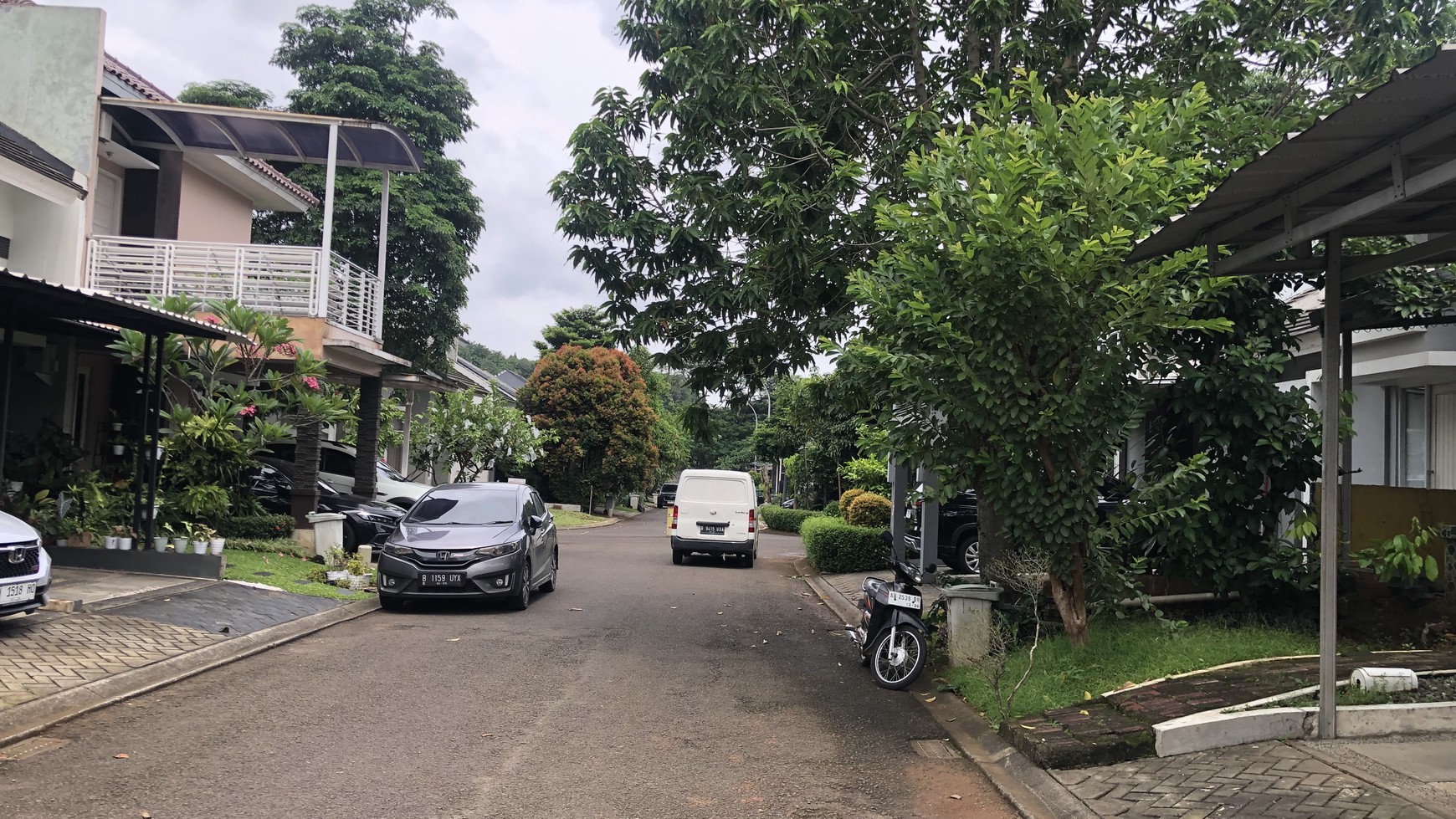 Semi Furnished Dekat Tol di BSD Cluster Neo Catalonia Nusaloka 