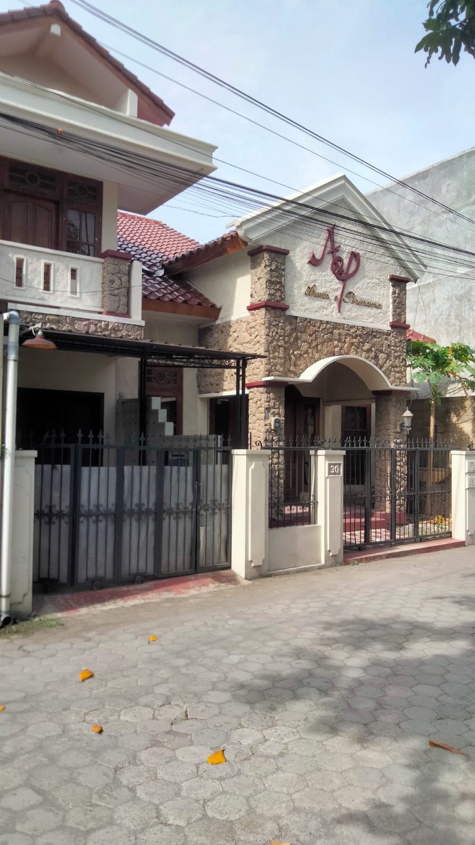Rumah tinggal 2 Lantai lokasi dalam Perumahan Nandan Ngaglik Sleman