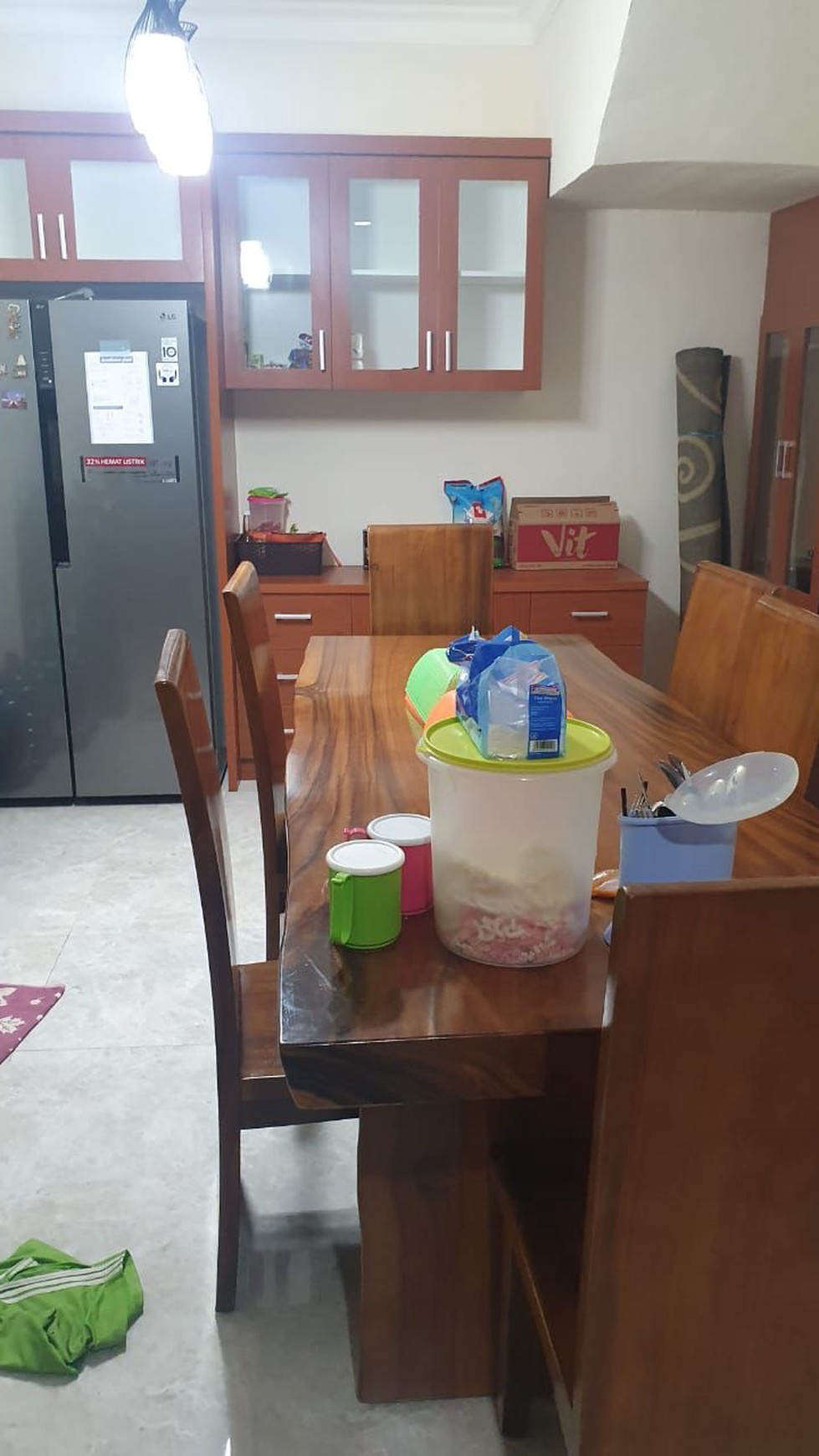 Rumah bagus, rapih dan terawat siap huni di Bintaro