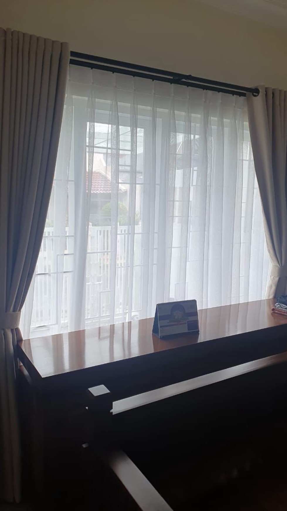 Rumah bagus, rapih dan terawat siap huni di Bintaro