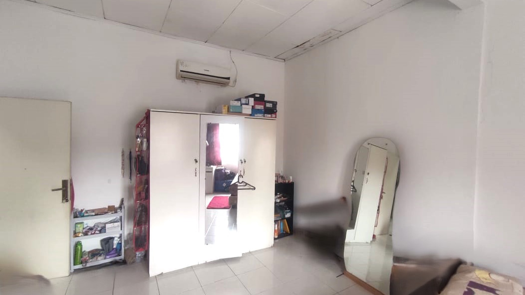 Rumah siap huni , bagus di Perumahan Strategis Karang Tengah, Ciledug