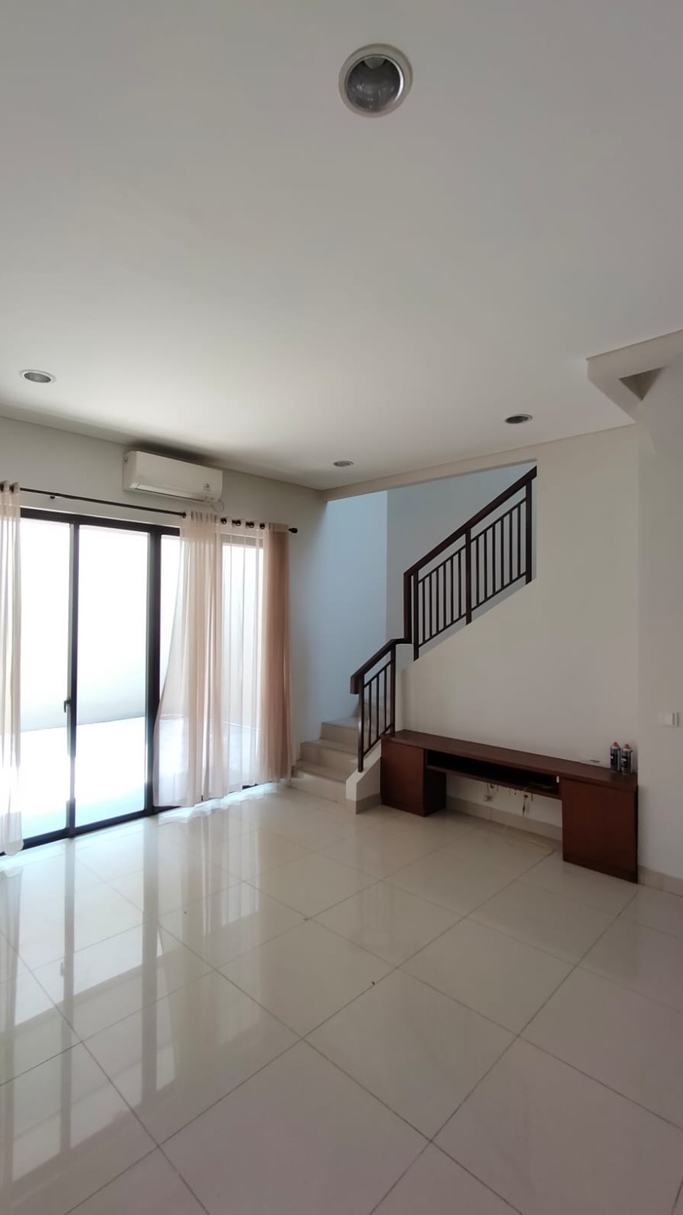 Rumah di THE EMINENT ILLUSTRIA BSD CITY, 5 MENIT Dari AEON MALL