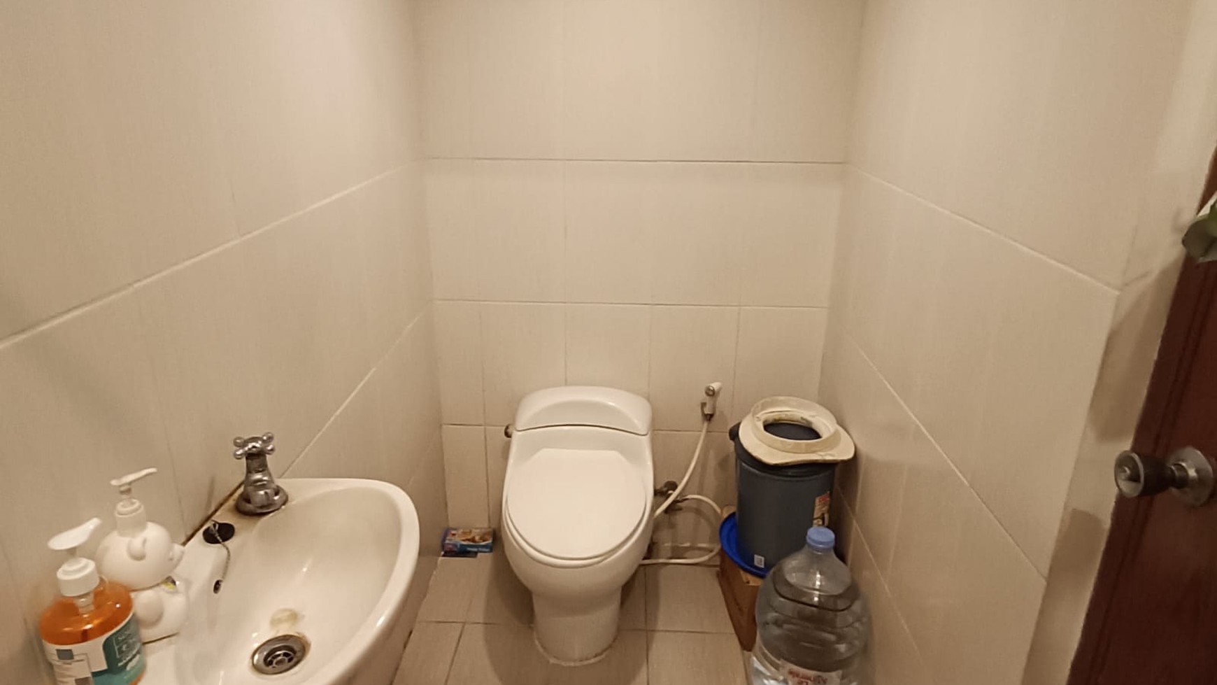 Rumah Hitung Tanah Area Cipete