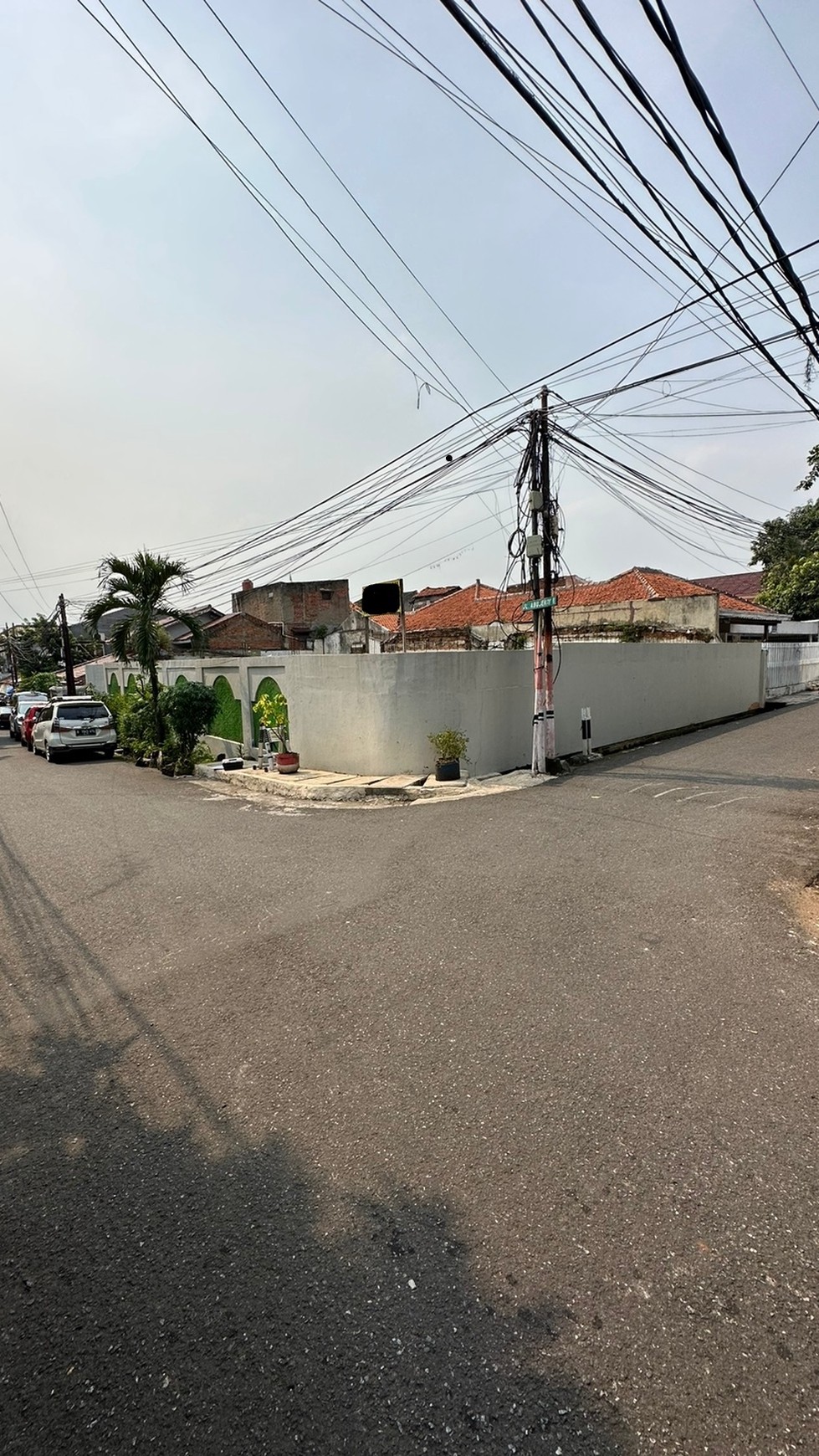 DIjual Tanah Kosong Lokasi Sangat Strategis di Jl Abuserin Jakarta Selatan