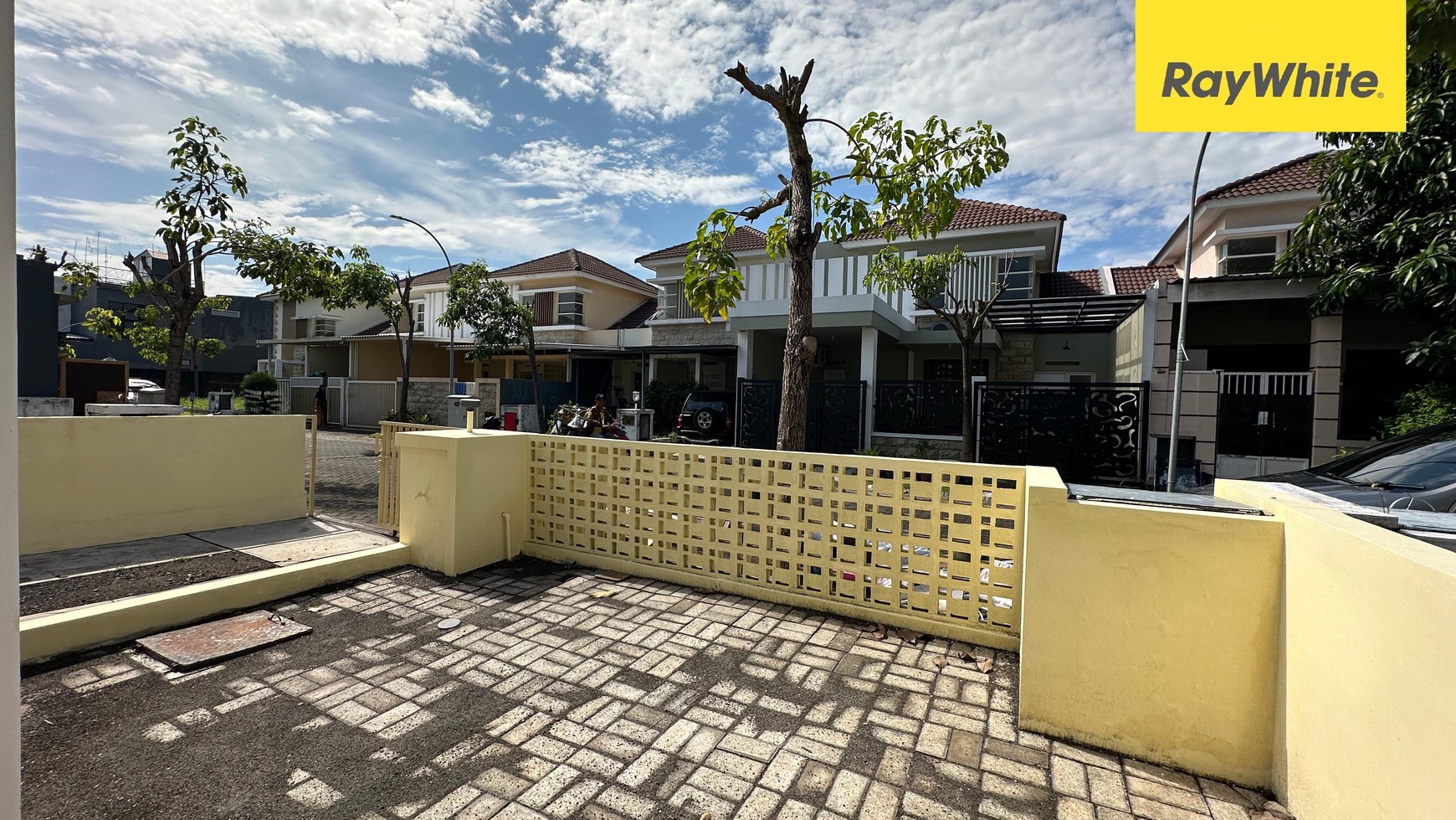 Rumah Dijual Puri Surya Jaya Sidoarjo