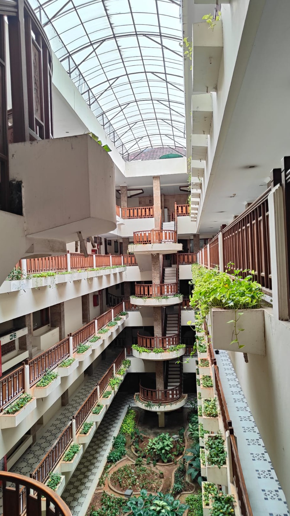 dijual cepat apartemen Galleria Court Condominium (Hommy, Cozy dan comfortable) 