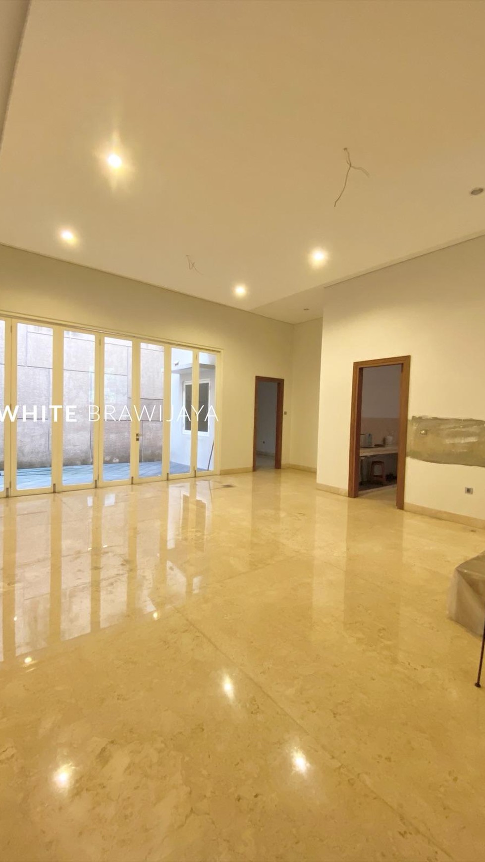 Rumah Hitung Tanah Area Cipete