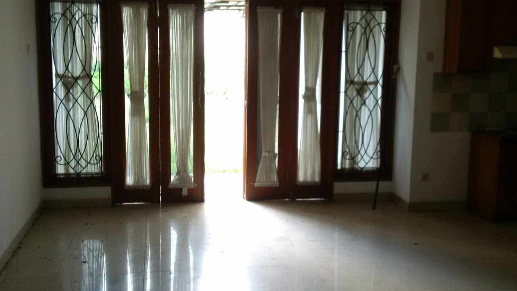 Rumah Hitung Tanah Area Cipete