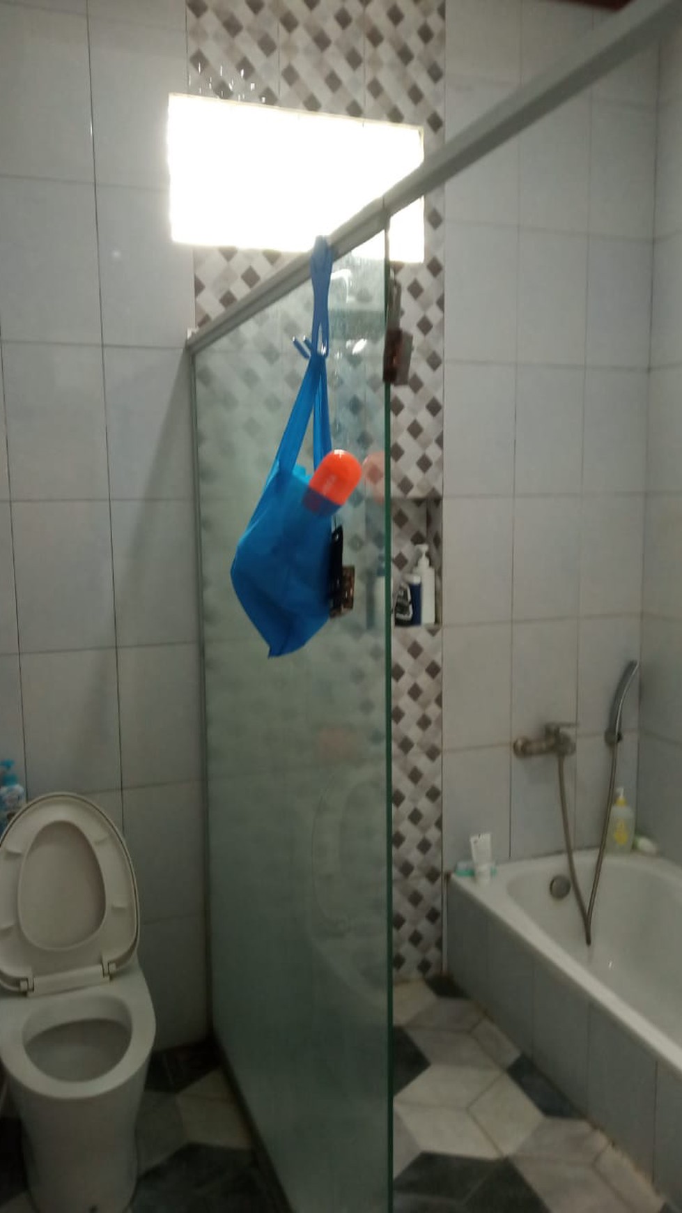 Rumah siap huni,Nyaman,lokasi oke di Ciledug Tangsel