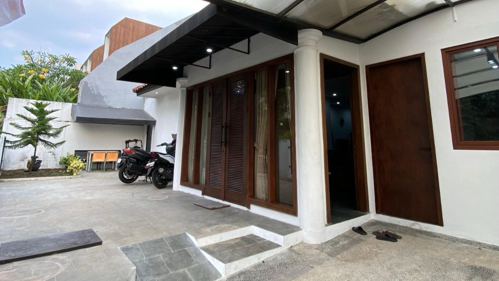 Hunian Full Renovasi di Villa Cinere Mas, Tangerang Selatan