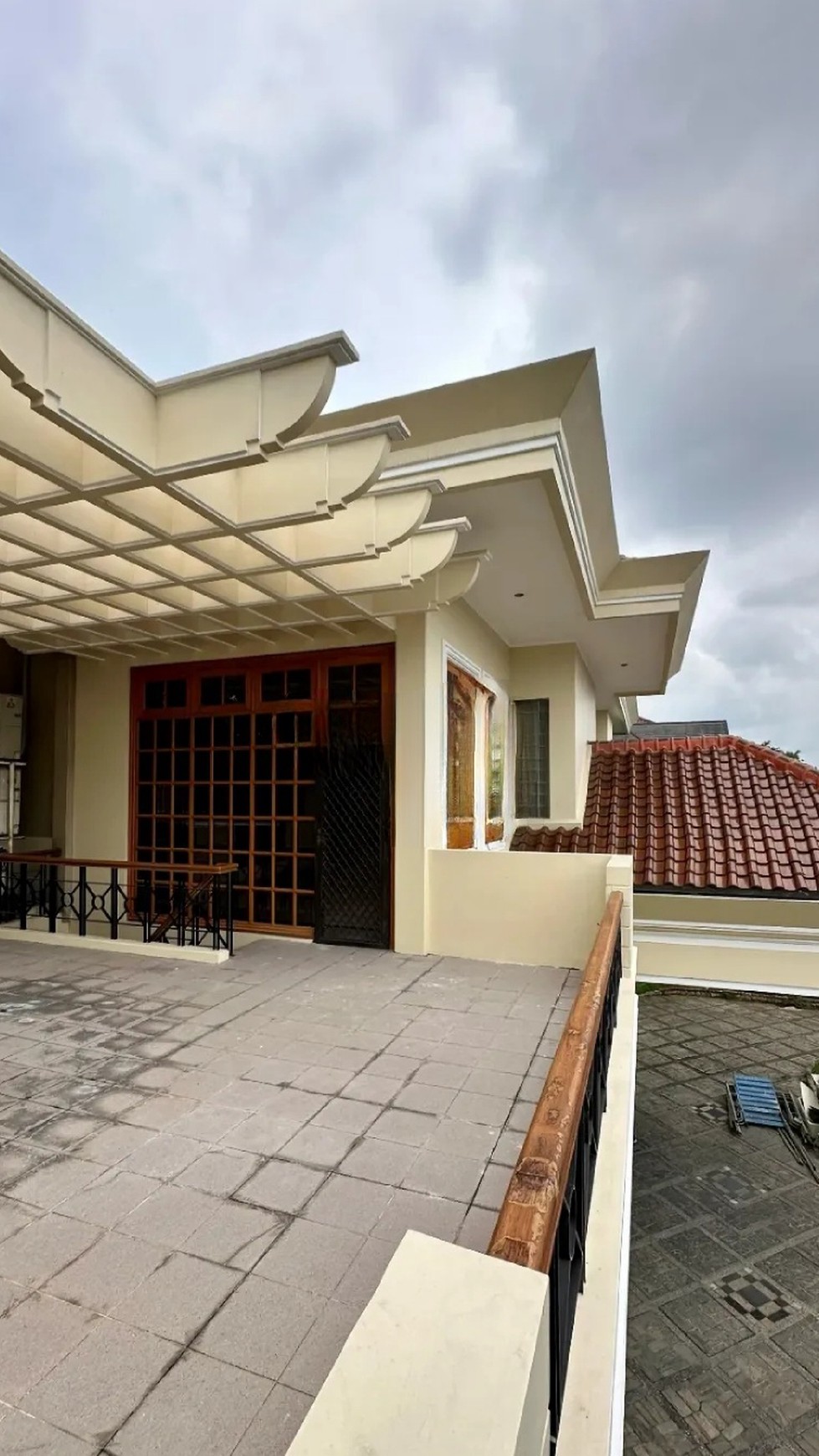 MURAH  Rp.20 Jt-an /m2 Dijual 1040 m2 Rumah Jalan  Raya Margorejo Dekat A Yani, Raya Jemursari, Plaza Marina Jatim Expo, Graha Pena