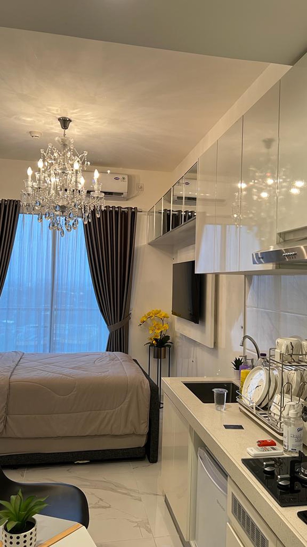 Full Furnished Apartemen Type Studio lantai 25 Sky House BSD City