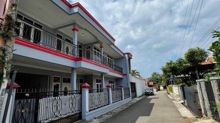 Rumah Bagus 2 Lantai di Sayap Buah Batu Bandung