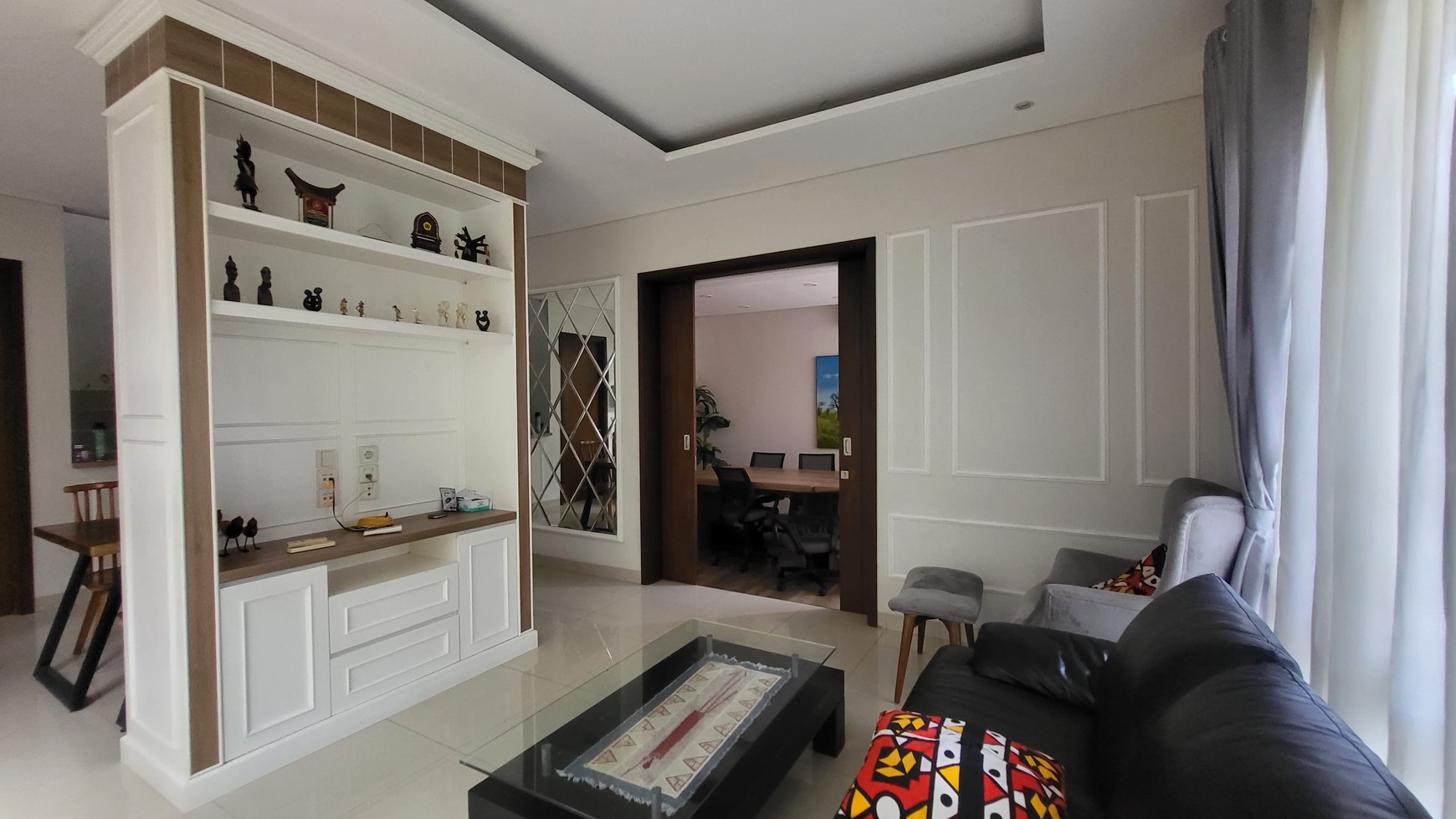 Turun harga Rumah minimalis, full interior di Greenwich BSD City.