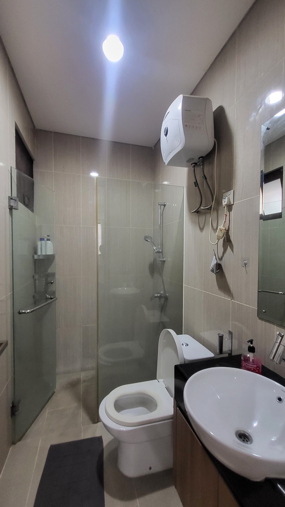 Turun harga Rumah minimalis, full interior di Greenwich BSD City.