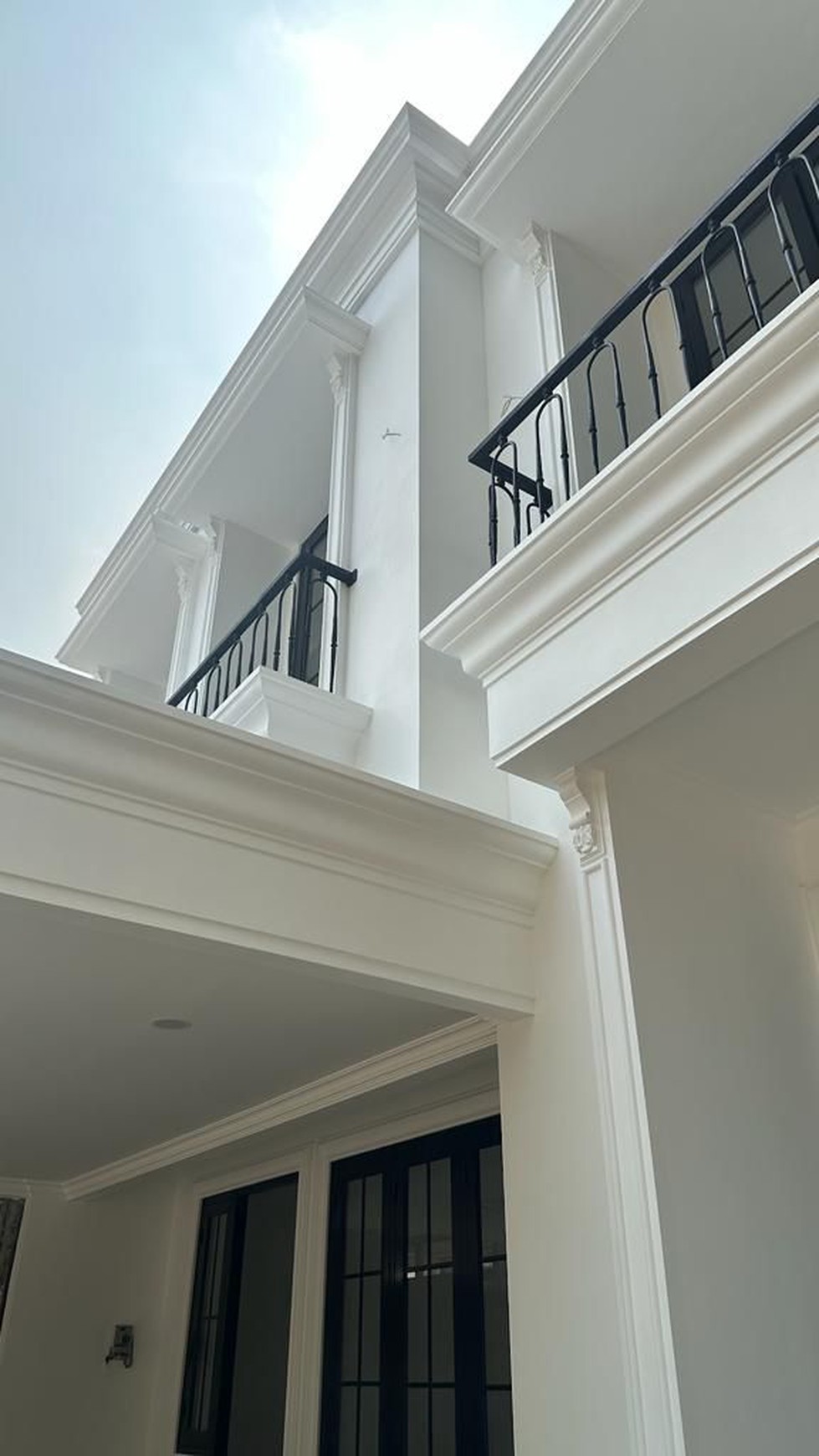 Rumah Baru Modern Classic Design Blossom ville The Green BSD city