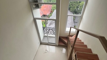 Charming Duplex Apartment in Prime Location Pasar Minggu