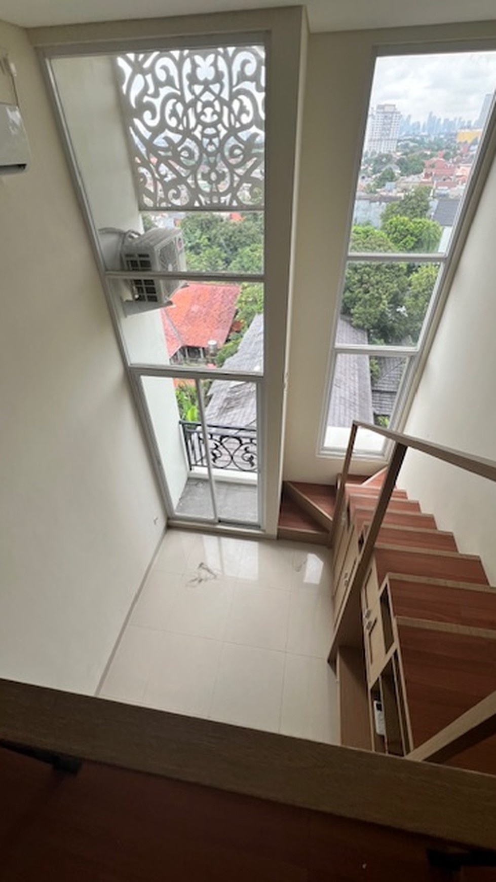 Charming Duplex Apartment in Prime Location Pasar Minggu