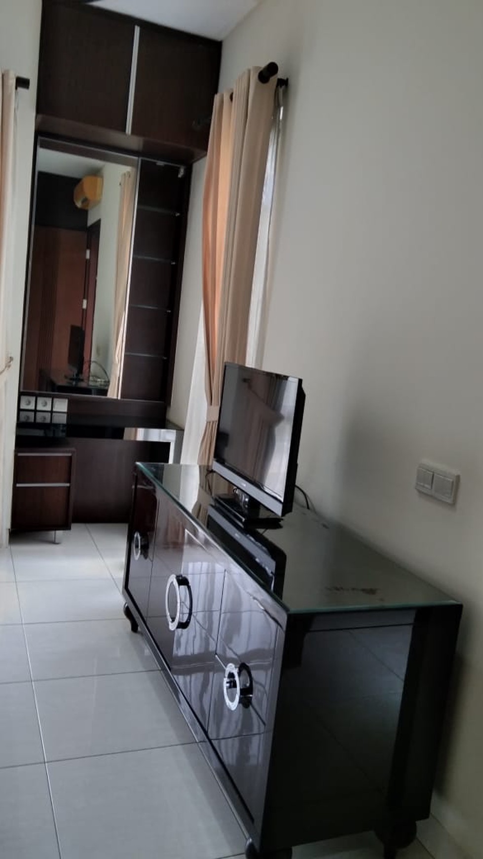 Rumah Asri Disewakan di Kawasan BSD Green Cove