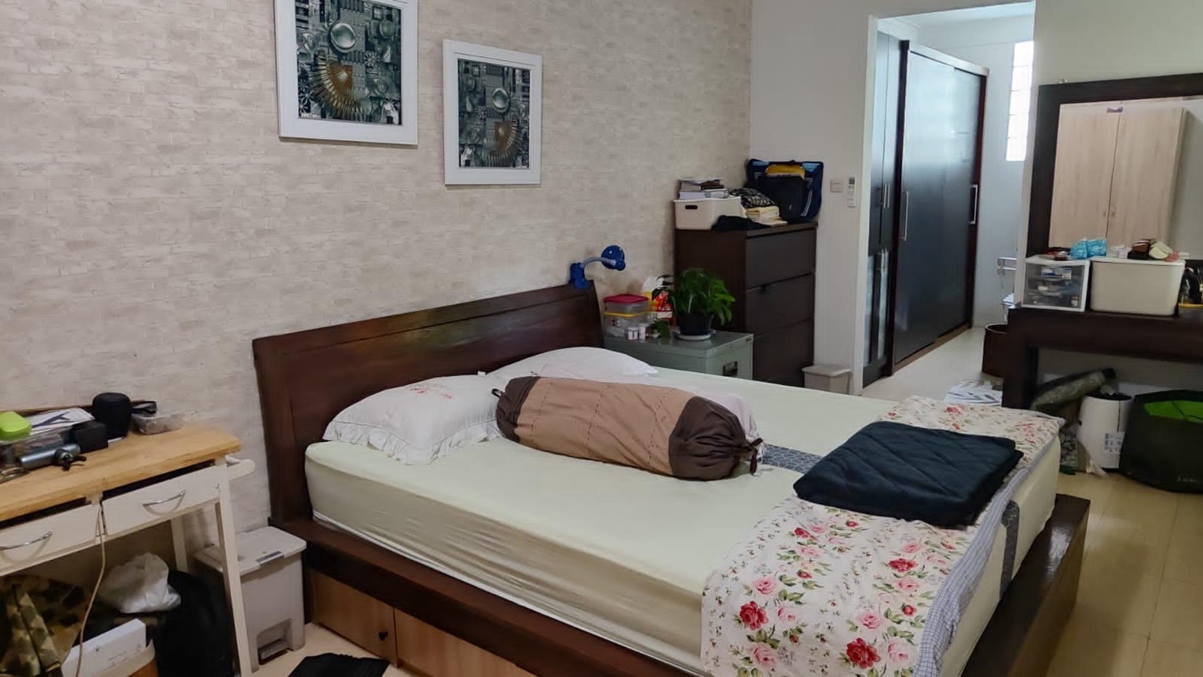 Termurah Rumah Luas 2 Lantai Terawat Lokasi Strategis di Lippo Karawaci Tangerang