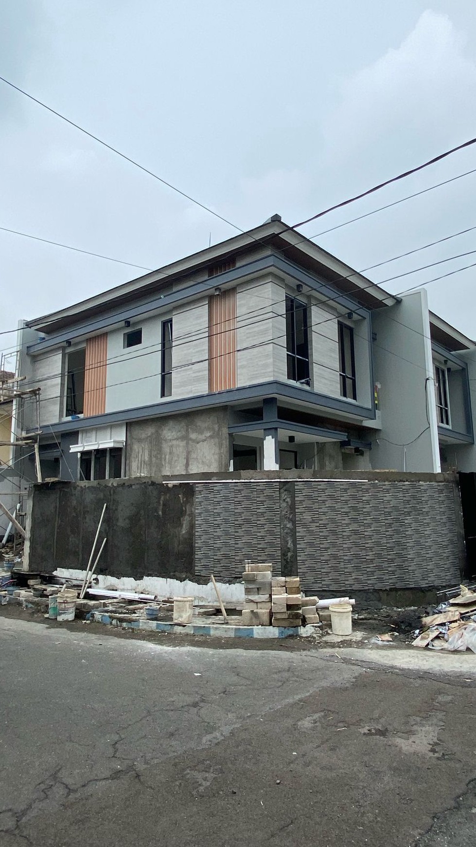 Rumah Hitung Tanah Area Cipete