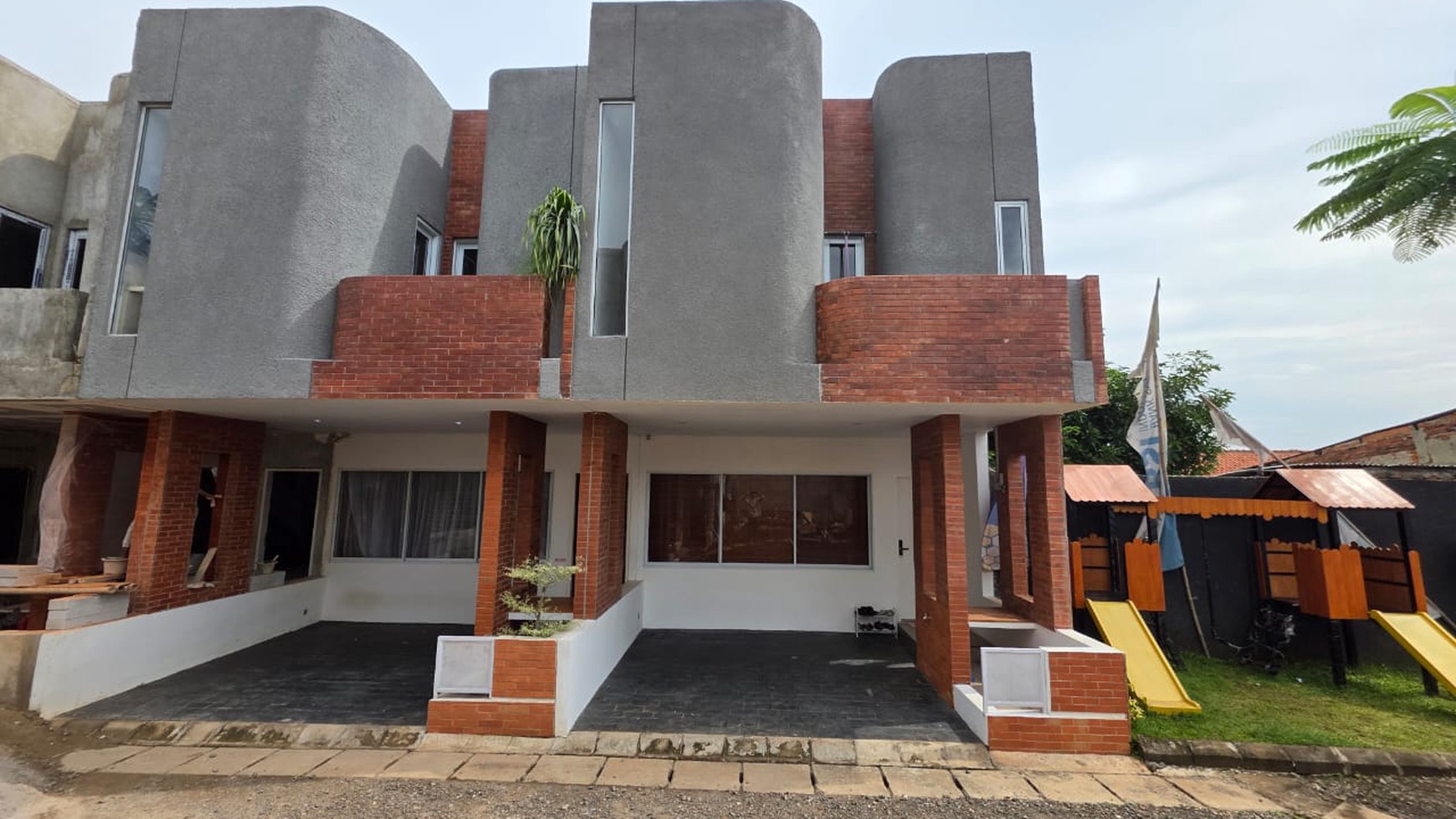 Rumah Hitung Tanah Area Cipete