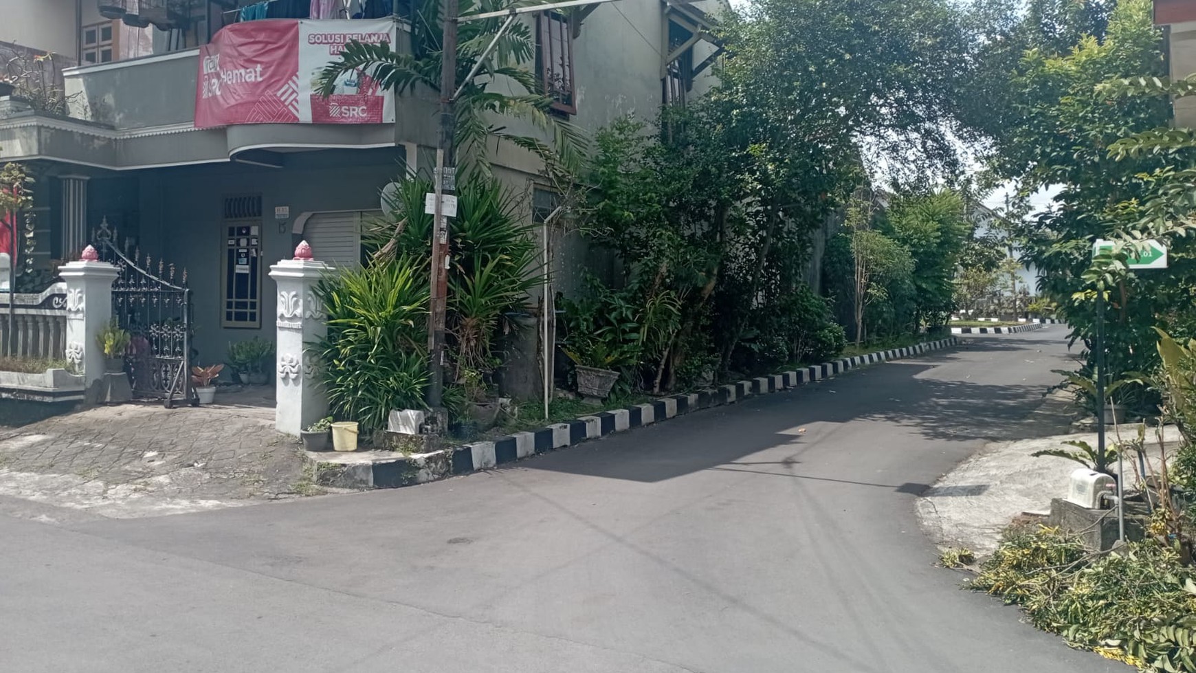 Rumah Tinggal 2 Lantai Dalam Perum Margorejo Asri Tempel Sleman