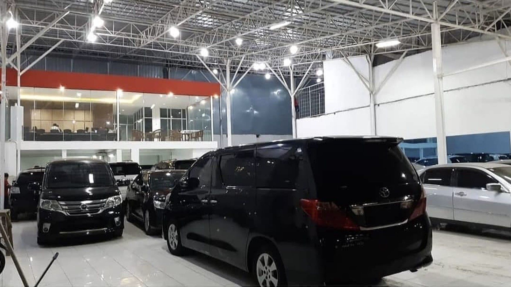 Gudang / Showroom / dll Dijual di Tangerang